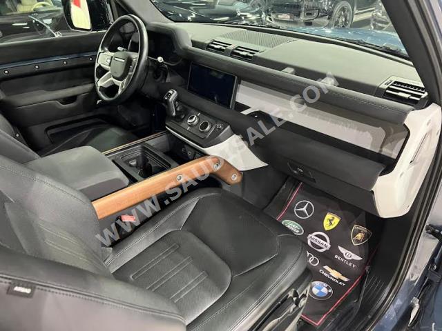 2021 لاند روفر ديفيندر