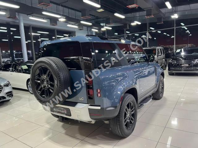 2021 لاند روفر ديفيندر