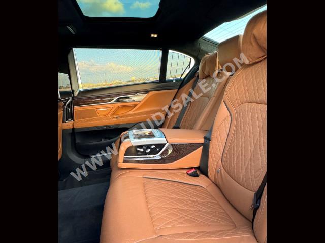 2020 بي ام دبليو الفئة السابعة 740 إل أي