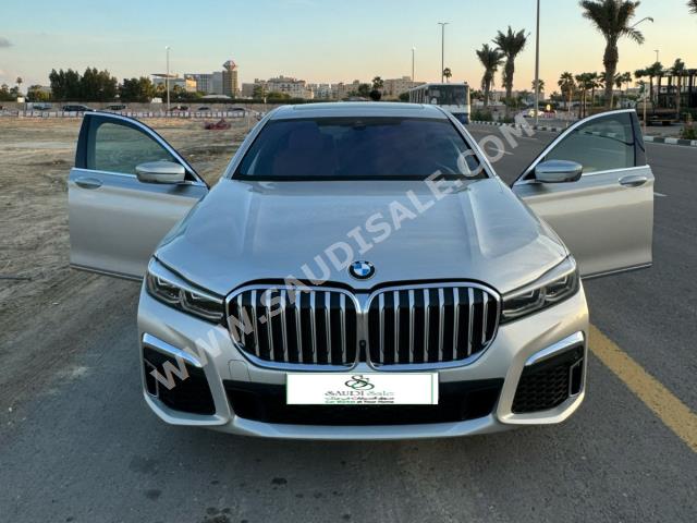 2020 بي ام دبليو الفئة السابعة 740 إل أي