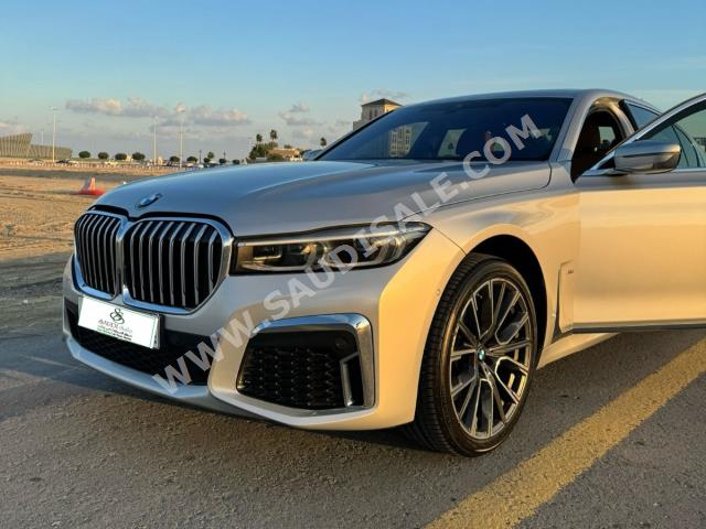 2020 بي ام دبليو الفئة السابعة 740 إل أي
