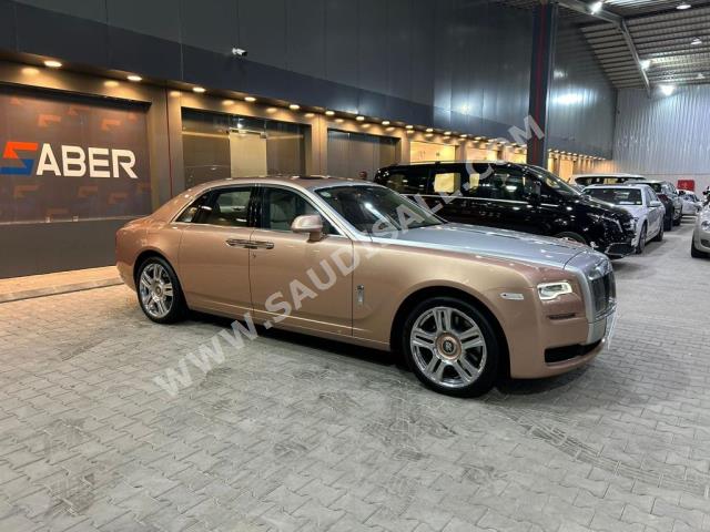 2015 رولز رويس قوست