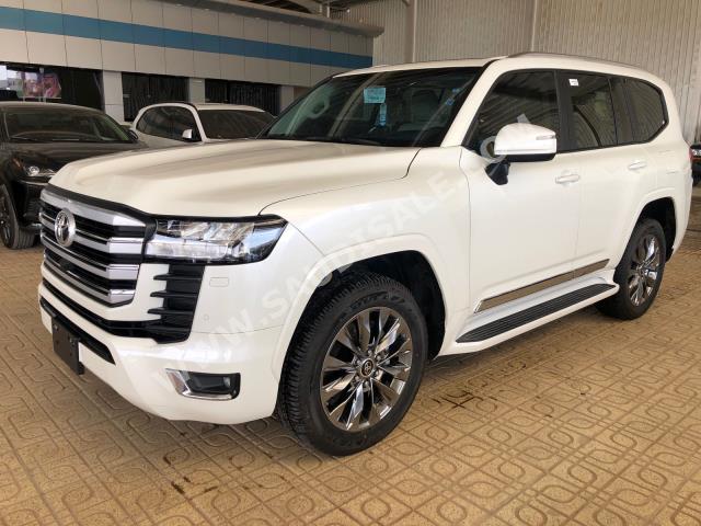 2023 تويوتا لاند كروزر جي اكس ار4