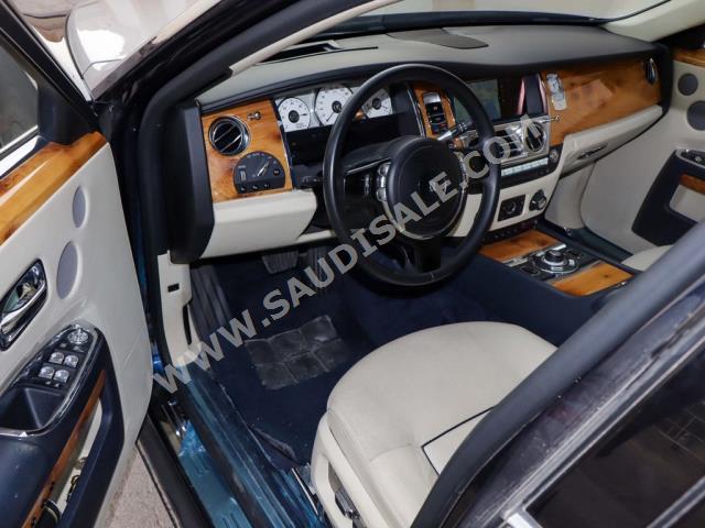 2014 رولز رويس قوست