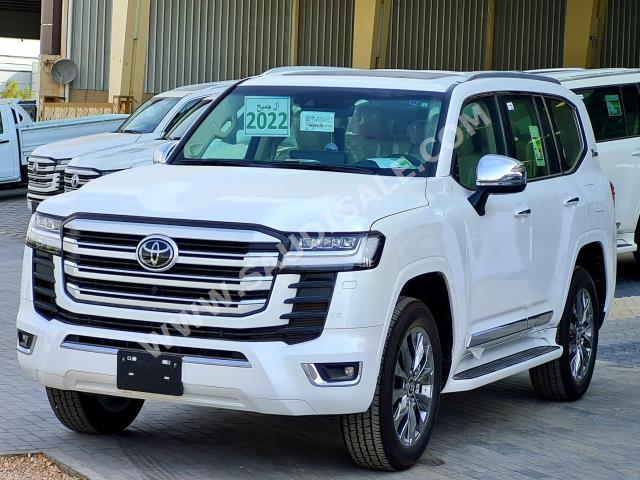 2022 تويوتا لاند كروزر في اكس ار