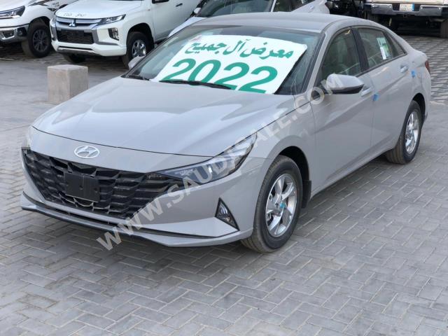 2022 هيونداي النترا