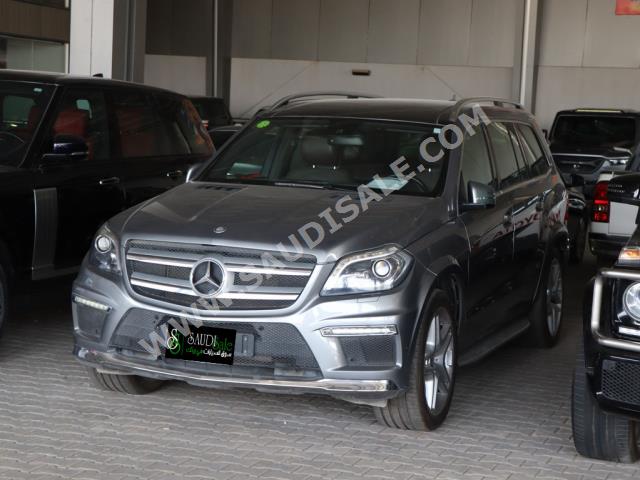 2016 مرسيدس - بنز جي إل 500 أي إم جي