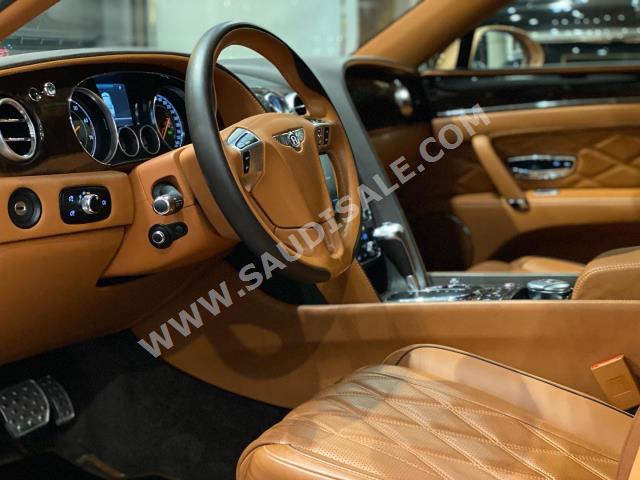 2016 بنتلي كونتيننتل فلاينج سبير