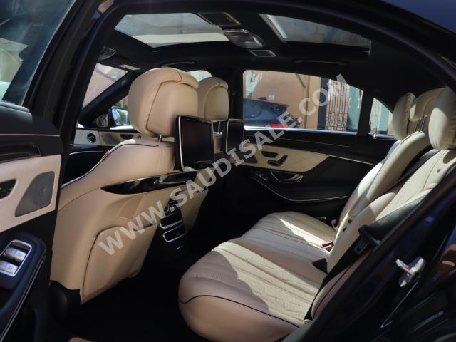 2016 مرسيدس - بنز إس 63 أي إم جي