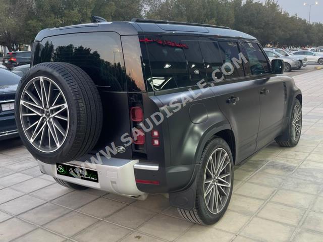 2022 لاند روفر ديفيندر