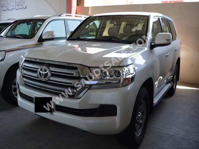 2019 Toyota Land Cruiser GX