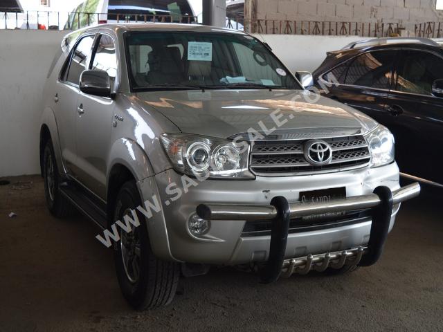2011 Toyota Fortuner