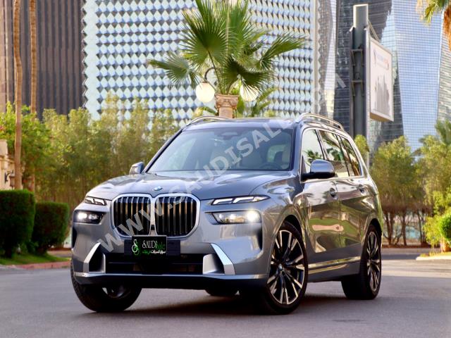 2023 بي ام دبليو الفئة اكس 7