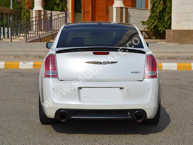 2012 كرايسلر 300 اس ار تي