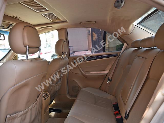 2002 مرسيدس - بنز سي 230