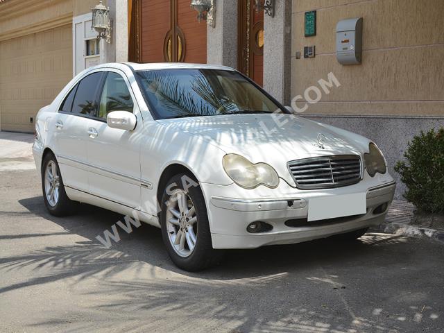 2002 مرسيدس - بنز سي 230