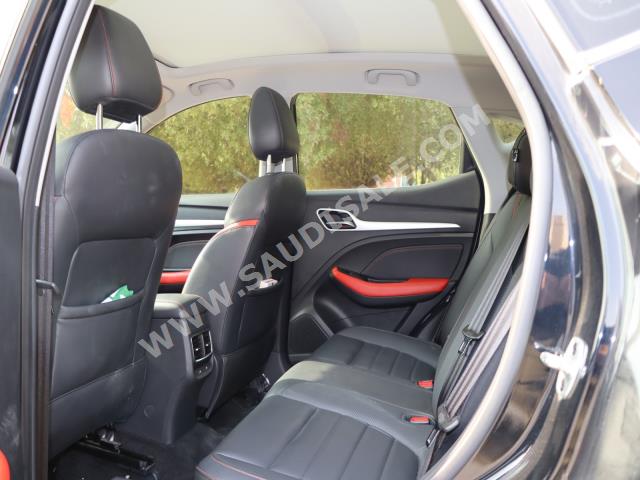 2022 ام جي زد اس