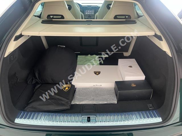 2022 لمبرجيني اوروس