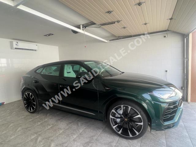 2022 لمبرجيني اوروس