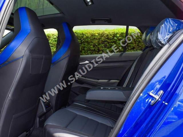 2023 فولكس واجن غولف