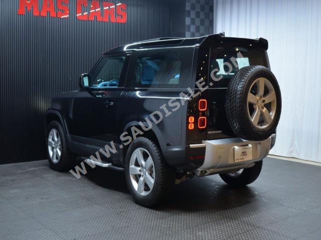 2023 لاند روفر ديفيندر 90