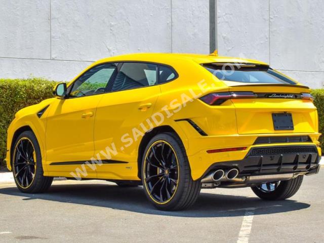 2023 لمبرجيني اوروس اس