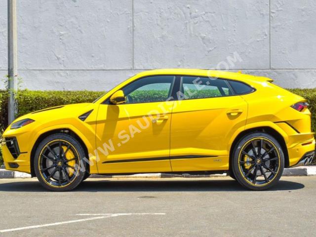 2023 لمبرجيني اوروس اس