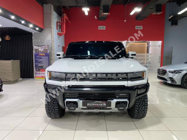 2023 جي ام سي همر اتش اي في