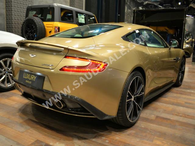 2013 استون مارتن فانكويش