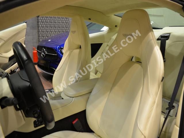 2013 استون مارتن فانكويش