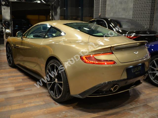 2013 استون مارتن فانكويش