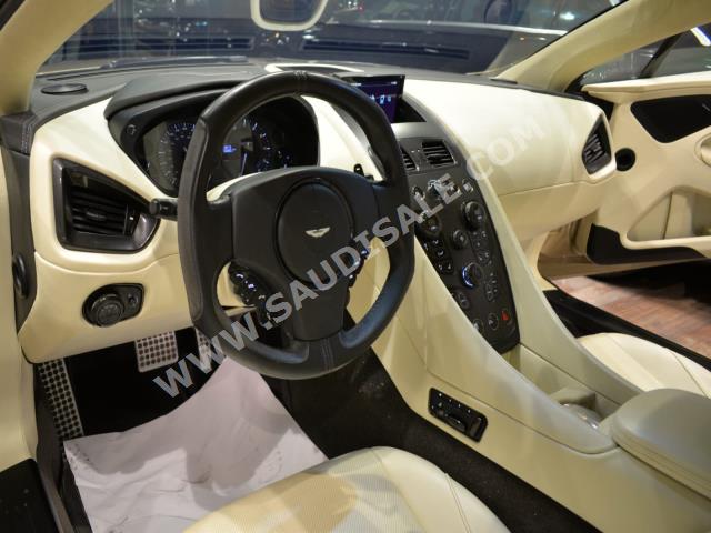 2013 استون مارتن فانكويش