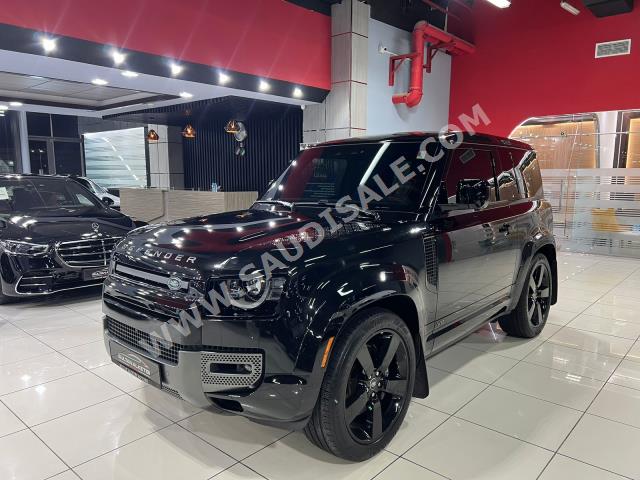 2023 لاند روفر ديفيندر 90