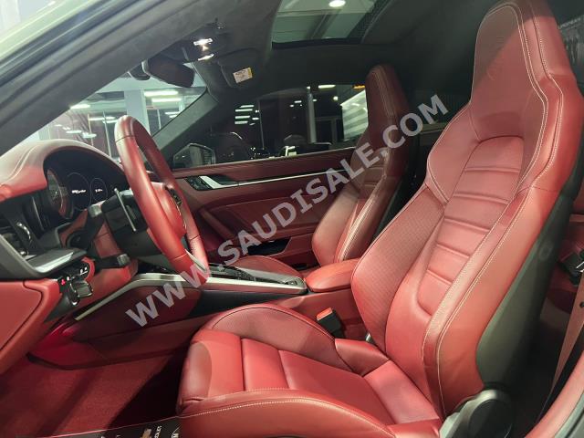 2021 بورش 911 توربو