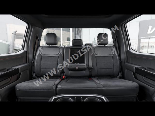 2023 فورد اف 150 رابتور