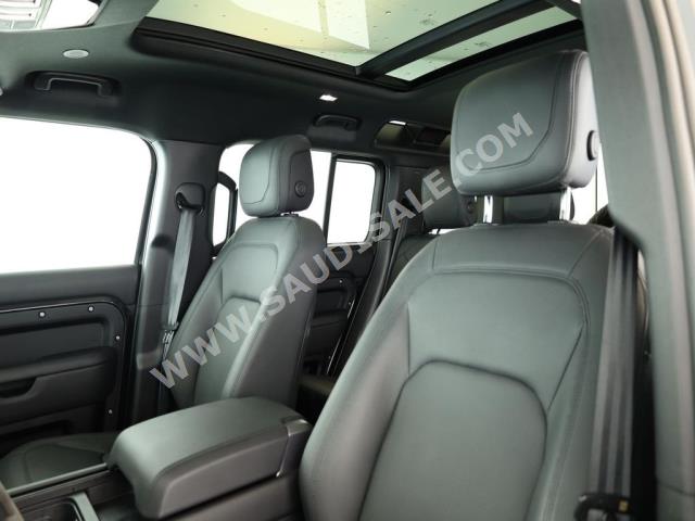 2023 لاند روفر ديفيندر إصدار كارباثيان