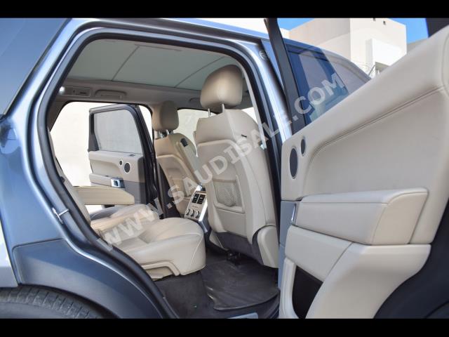 2017 Land Rover Range Rover Sport SE