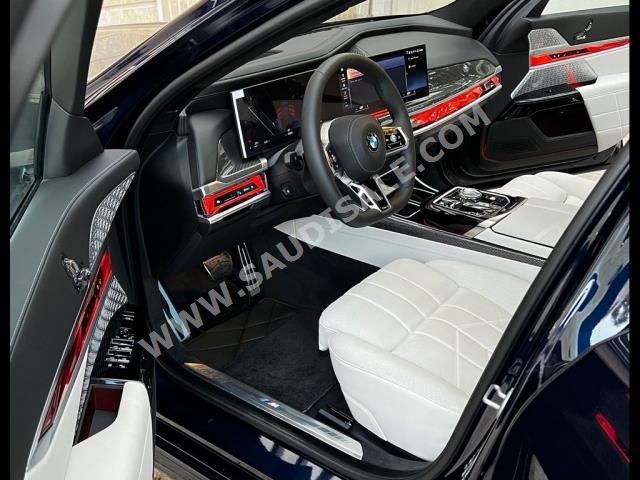 2023 بي ام دبليو الفئة السابعة 760أي