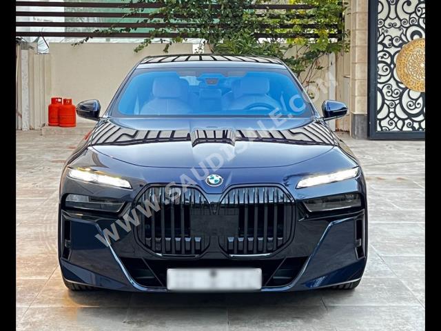 2023 بي ام دبليو الفئة السابعة 760أي