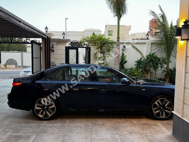 2023 بي ام دبليو الفئة السابعة 760أي