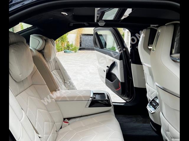 2023 بي ام دبليو الفئة السابعة 760أي