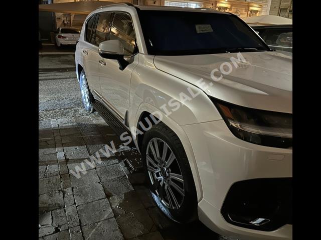 2023 لكزس إل إكس 600 في أي بي