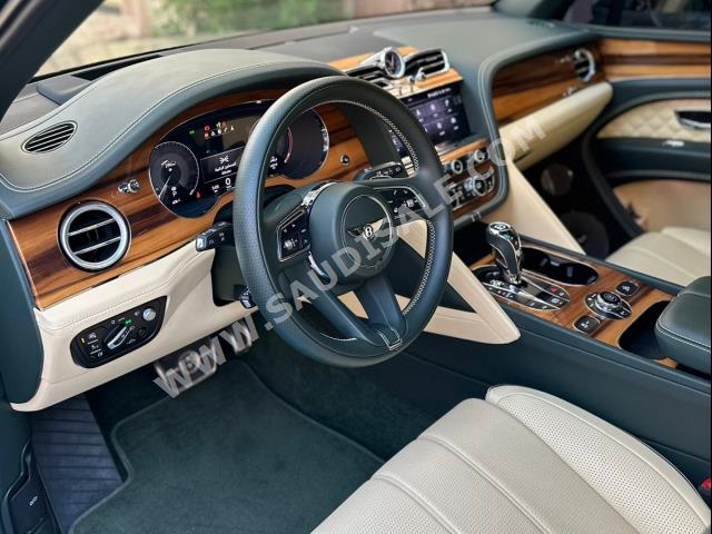 2022 بنتلي بنتايجا سبيد