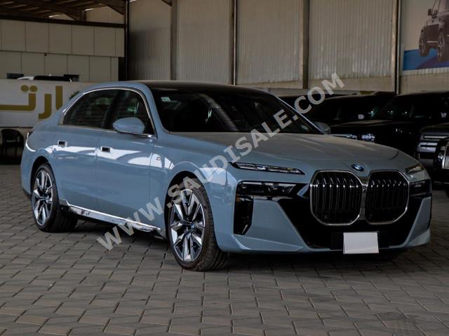 2023 بي ام دبليو الفئة السابعة 760 إل أي