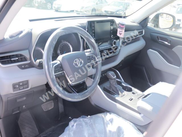 2020 تويوتا هايلاندر