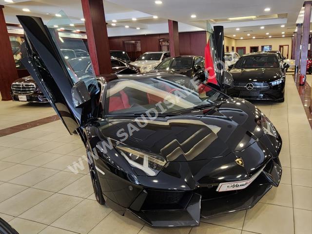 2016 لمبرجيني افنتادور