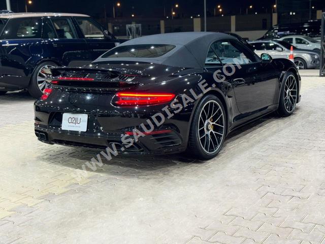 2017 Porsche 911 Turbo S