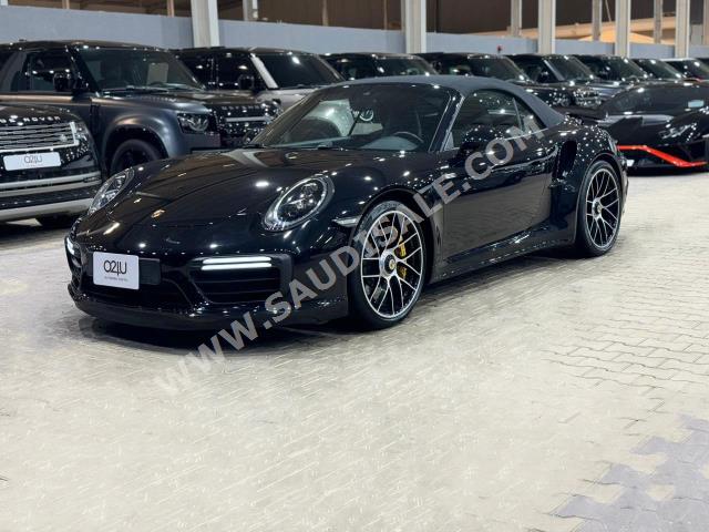 2017 Porsche 911 Turbo S