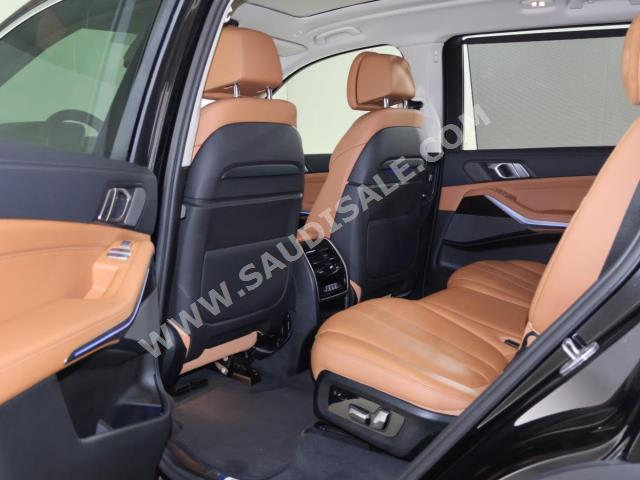 2022 بي ام دبليو الفئة اكس 7