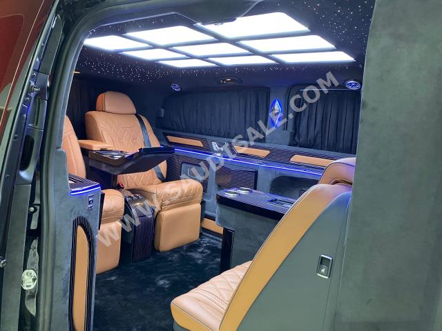 2023 مرسيدس - بنز في 250